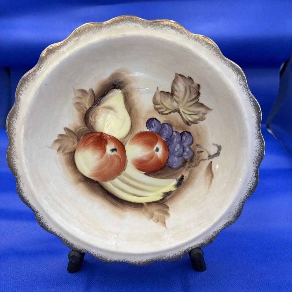 Decorative bowl scalloped edge hand painted  Gold Trim Fruit ‎ Peaches VTG